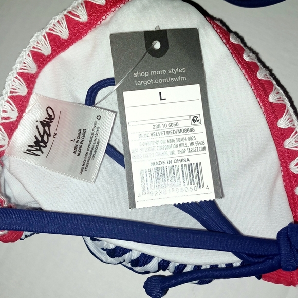 🎄3/$15 NWT Mossimo Patriotic Triangle Bikini Top - Picture 3 of 3
